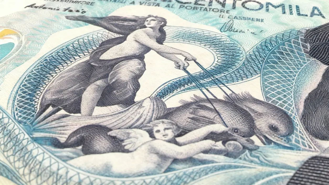 Dettaglio artistico della banconota da 500.000 lire italiana con figure mitologiche